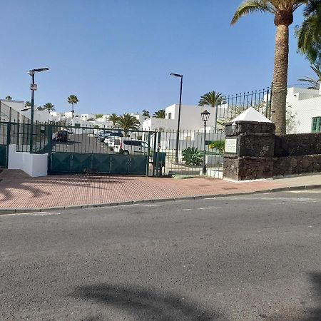 Fabulous 1-Bed Apartment In Puerto Del Carmen Puerto del Carmen  Kültér fotó